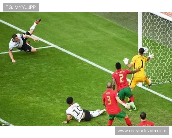 德国队战术体系近期调整，整体打法趋向灵活与控球结合