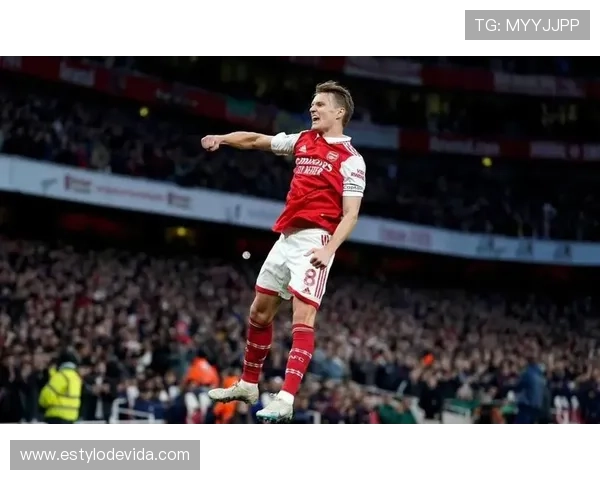 前腰核心模板：厄德高如何主导进攻体系