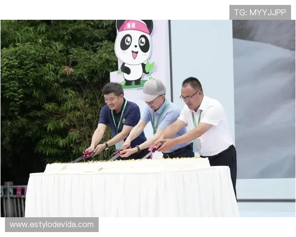 余依婷训练完直接拎爱马仕去吃米其林，这日子谁懂啊